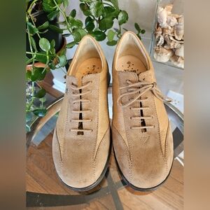 Finn Comfort Size 4 Shoes Brown and Tan Lace ups Made in Germany